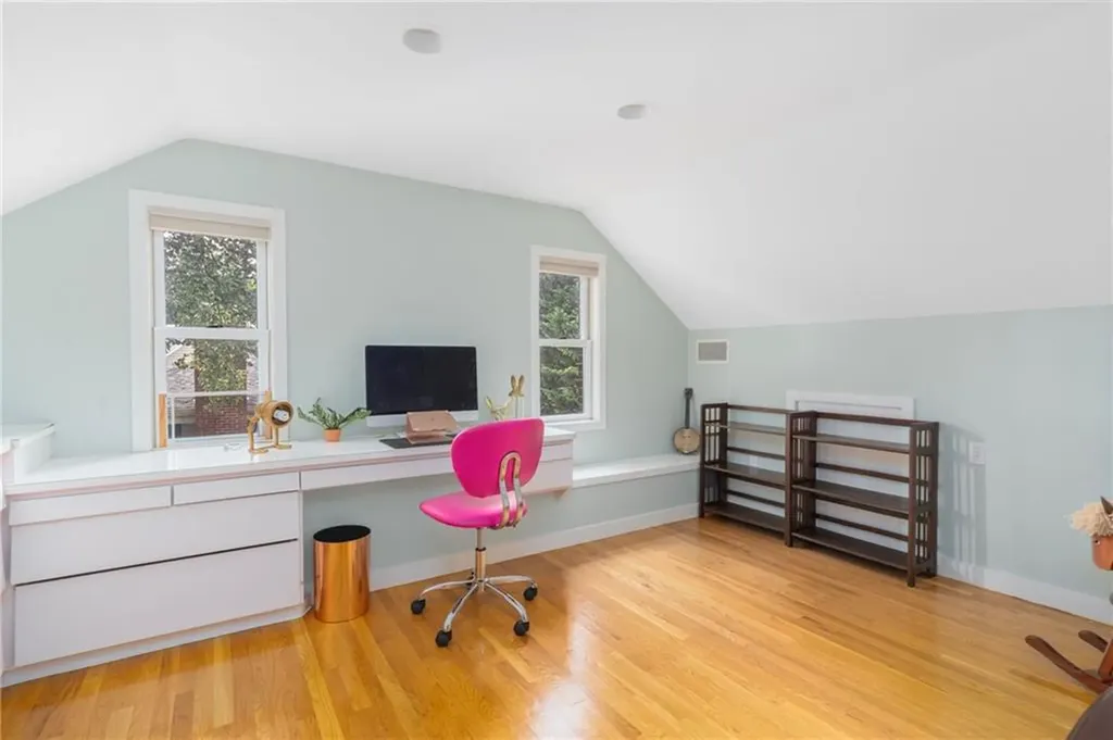 70 Wingate Road Providence RI 02906