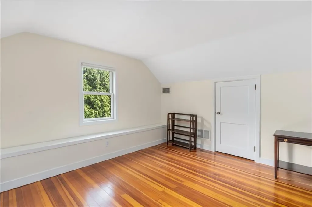 70 Wingate Road Providence RI 02906