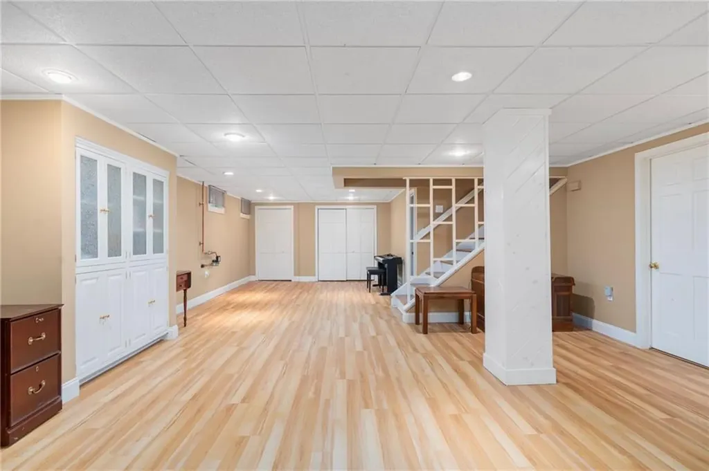 70 Wingate Road Providence RI 02906