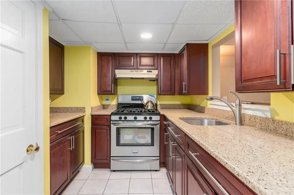 70 Wingate Road Providence RI 02906
