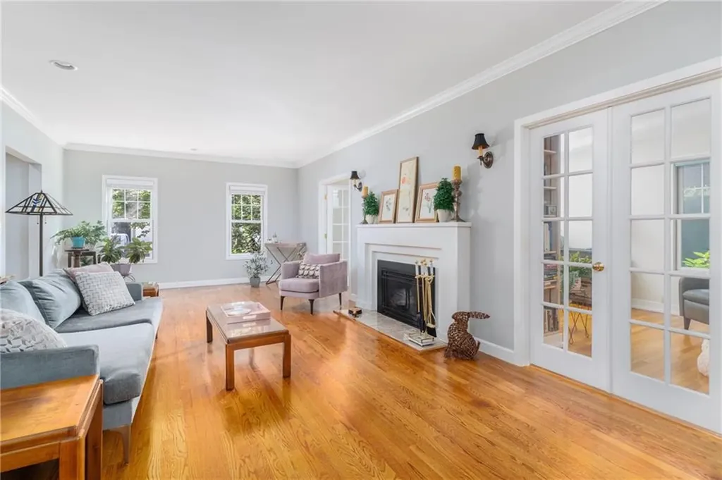 70 Wingate Road Providence RI 02906