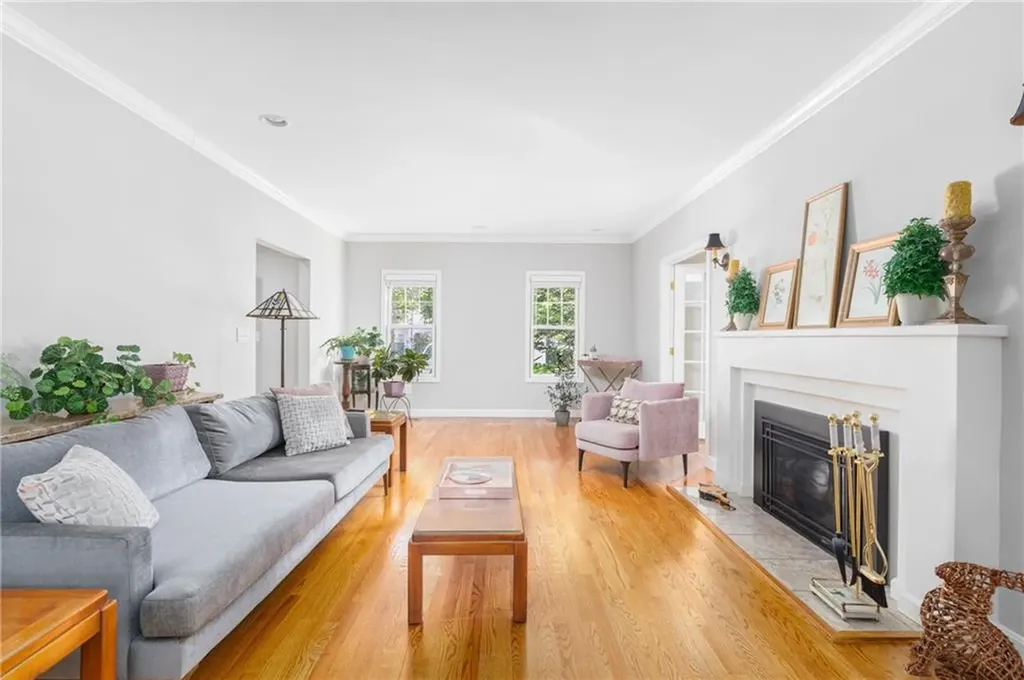 70 Wingate Road Providence RI 02906