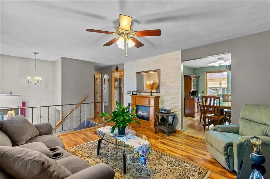 9 Lawnwood Road Coventry RI 02816