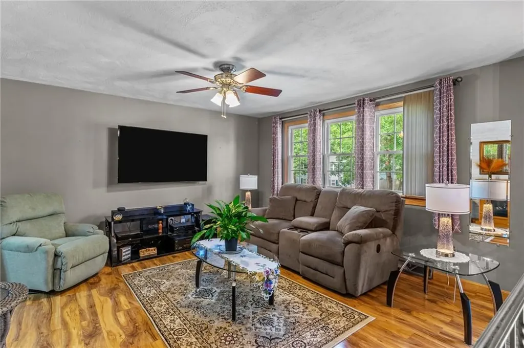 9 Lawnwood Road Coventry RI 02816