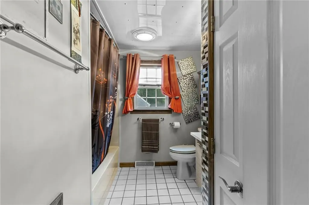 9 Lawnwood Road Coventry RI 02816