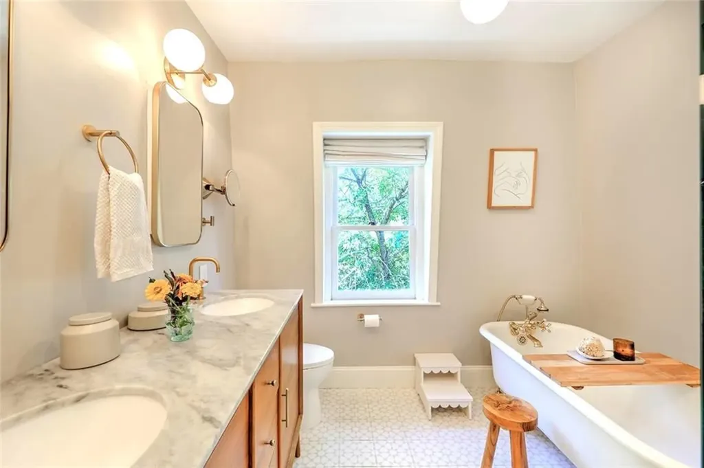 73 Harrison Street Providence RI 02909