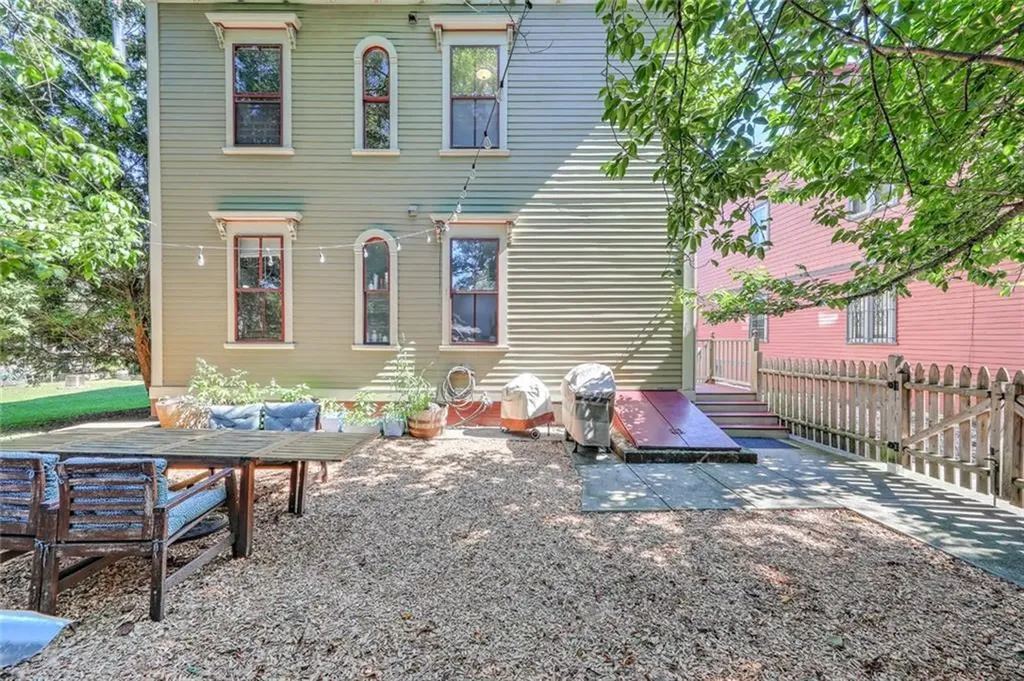 73 Harrison Street Providence RI 02909