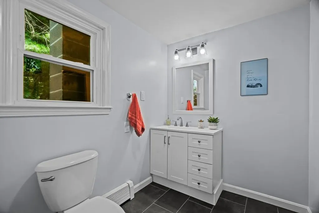 106 108 Forand Lane Tiverton RI 02878