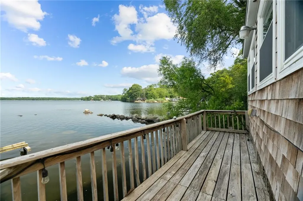 106 108 Forand Lane Tiverton RI 02878
