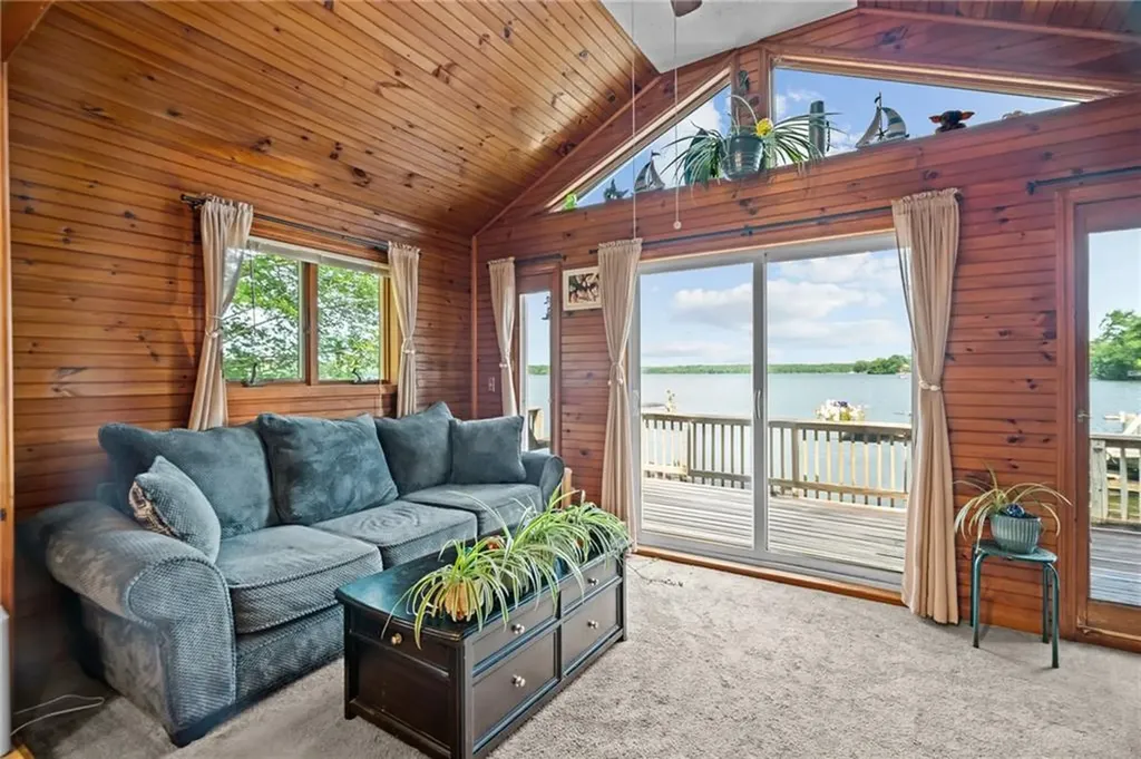 106 108 Forand Lane Tiverton RI 02878