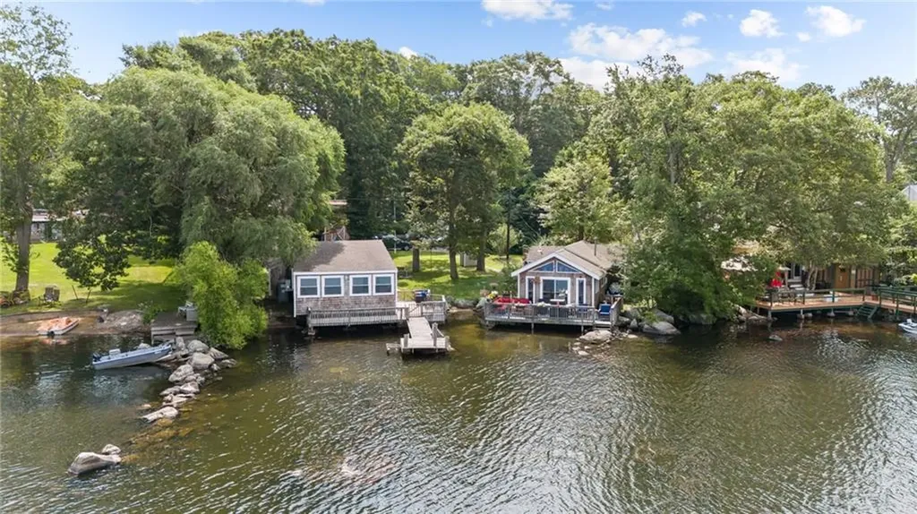 106 108 Forand Lane Tiverton RI 02878