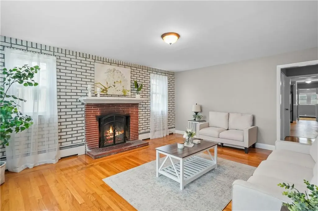 6 Blaine Street Johnston RI 02919