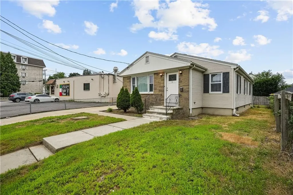 6 Blaine Street Johnston RI 02919