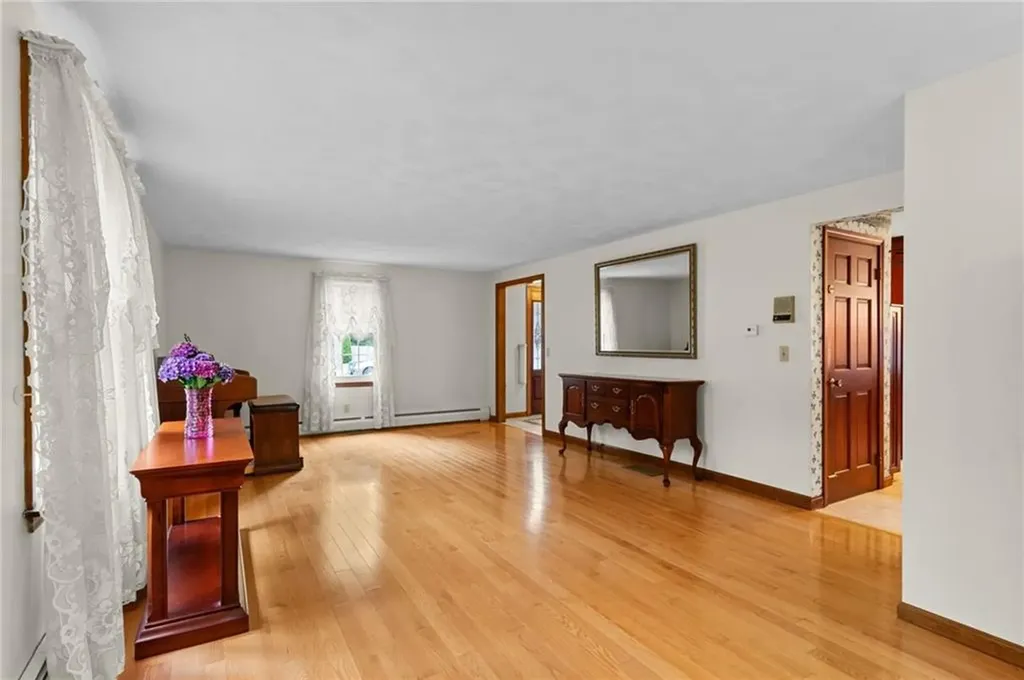 4 Plum Tree Lane Coventry RI 02816