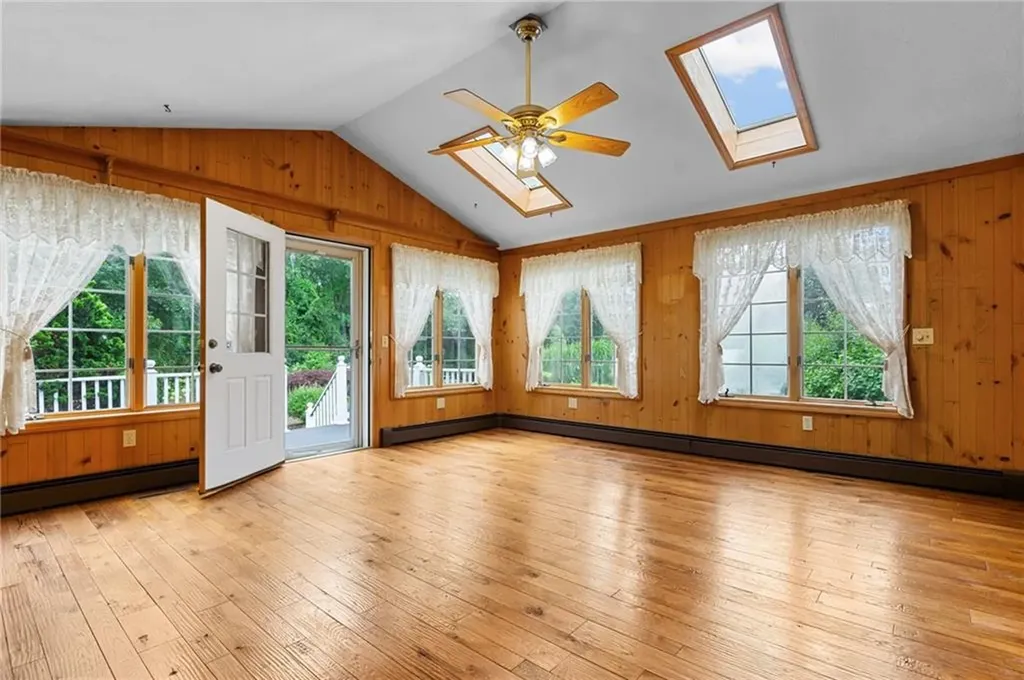 4 Plum Tree Lane Coventry RI 02816