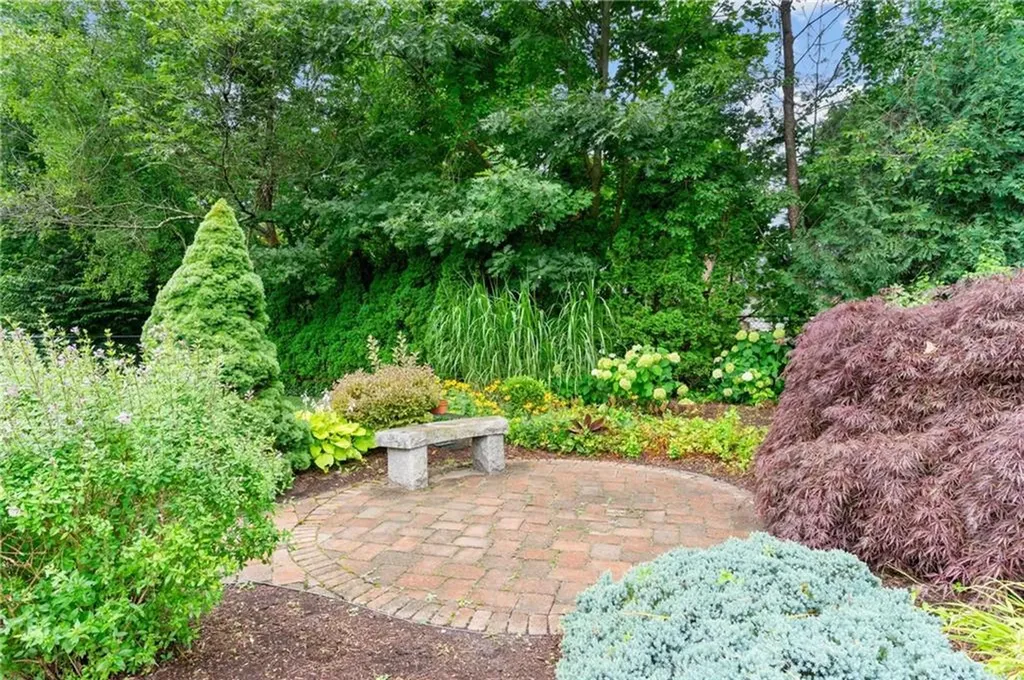 4 Plum Tree Lane Coventry RI 02816
