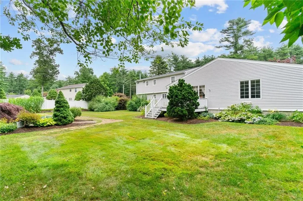 4 Plum Tree Lane Coventry RI 02816