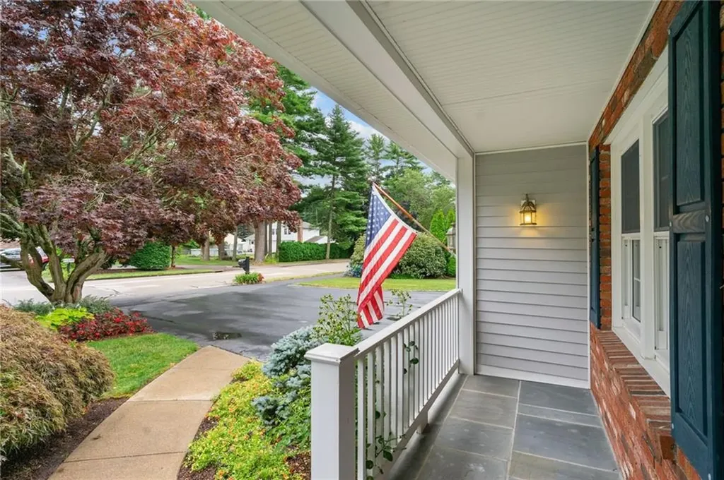 4 Plum Tree Lane Coventry RI 02816