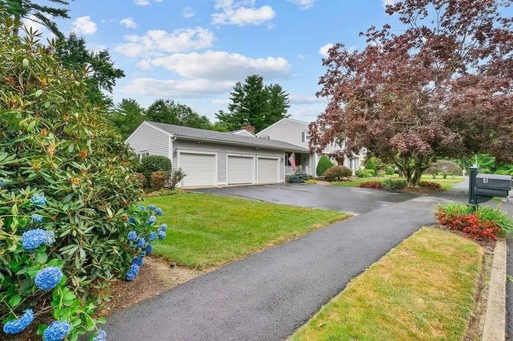 4 Plum Tree Lane Coventry RI 02816