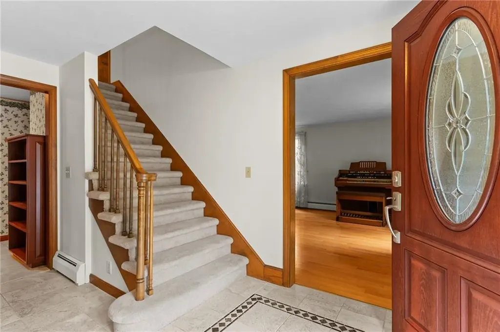 4 Plum Tree Lane Coventry RI 02816