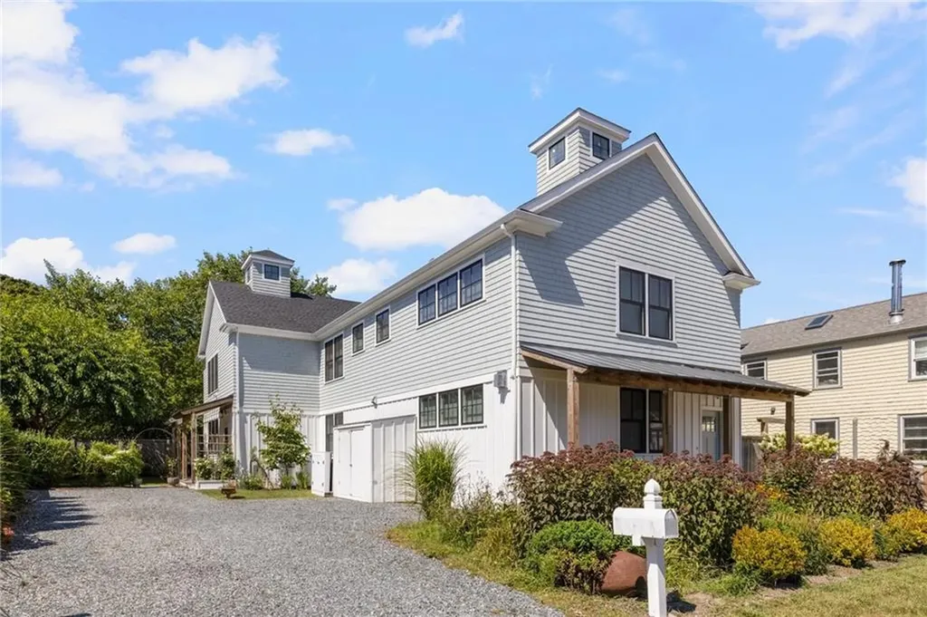 8 Clinton Avenue Jamestown RI 02835