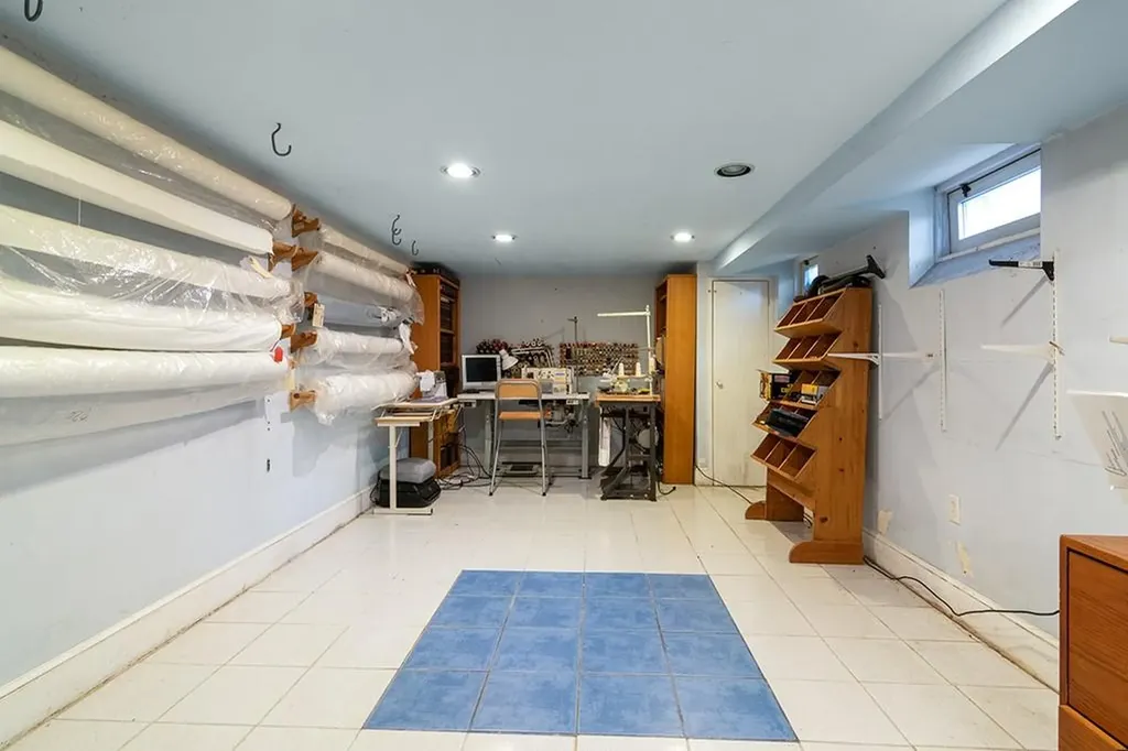 78 Westfield Road Warwick RI 02888