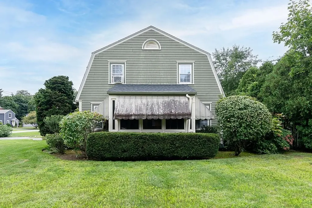 78 Westfield Road Warwick RI 02888