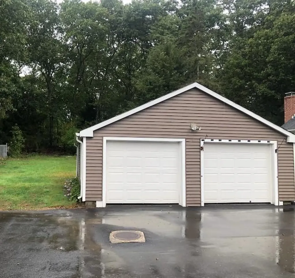 240 Knotty Oak Road Coventry RI 02816