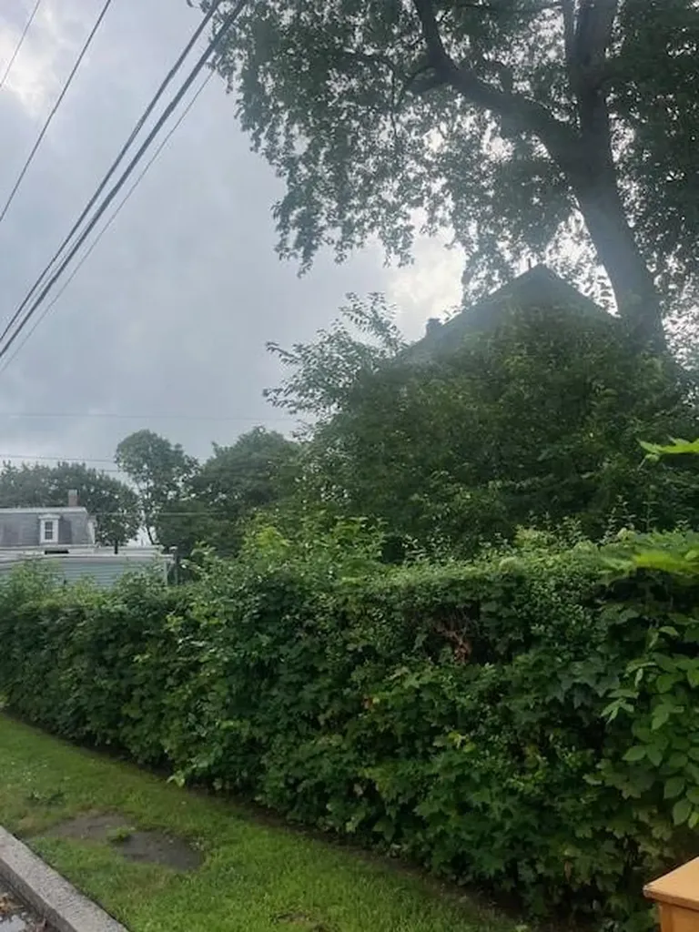 124 Providence Street Woonsocket RI 02895