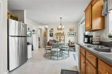 101 Lark Lane Tiverton RI 02878