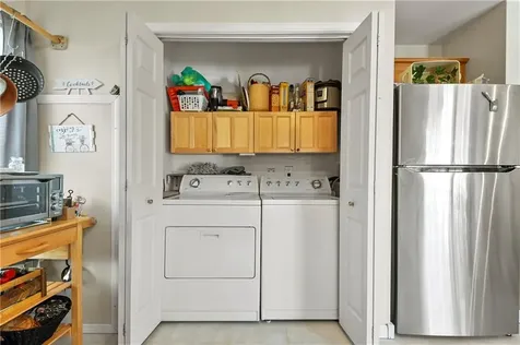 101 Lark Lane Tiverton RI 02878