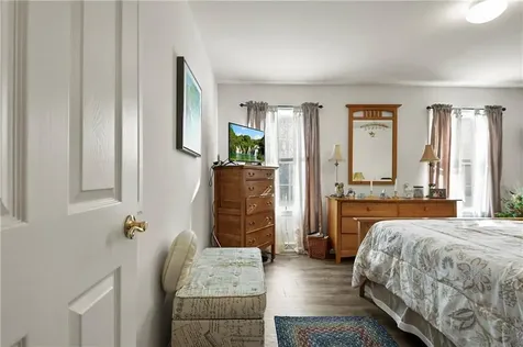 101 Lark Lane Tiverton RI 02878