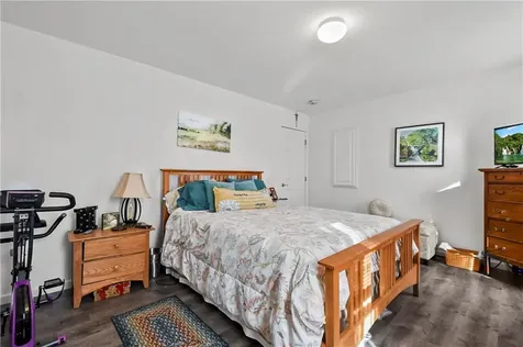 101 Lark Lane Tiverton RI 02878