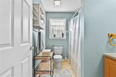 101 Lark Lane Tiverton RI 02878