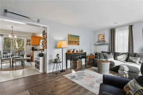 101 Lark Lane Tiverton RI 02878