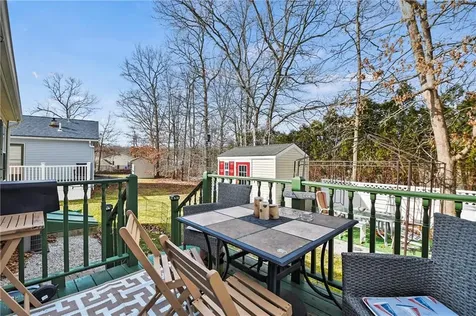 101 Lark Lane Tiverton RI 02878