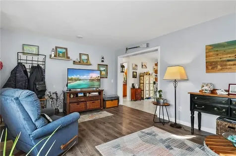 101 Lark Lane Tiverton RI 02878