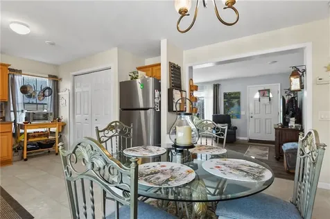 101 Lark Lane Tiverton RI 02878