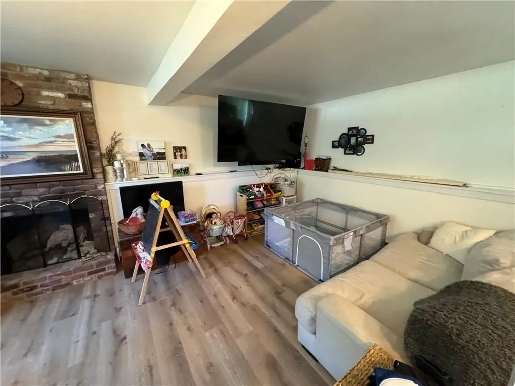 906 Mitchells Lane Middletown RI 02842
