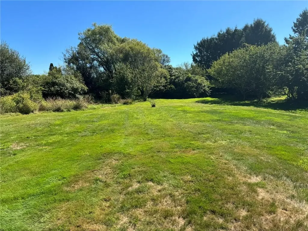 906 Mitchells Lane Middletown RI 02842