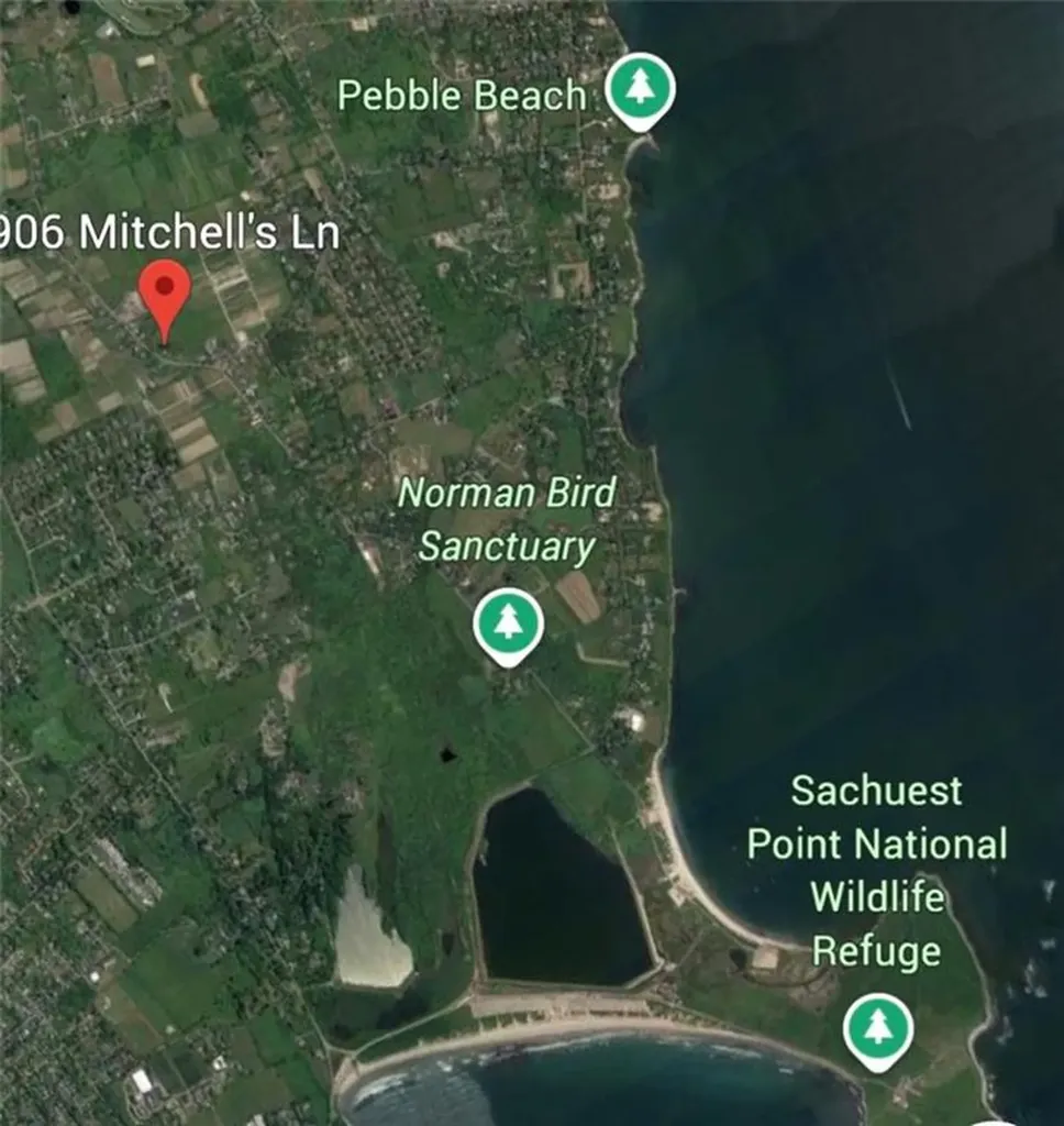 906 Mitchells Lane Middletown RI 02842