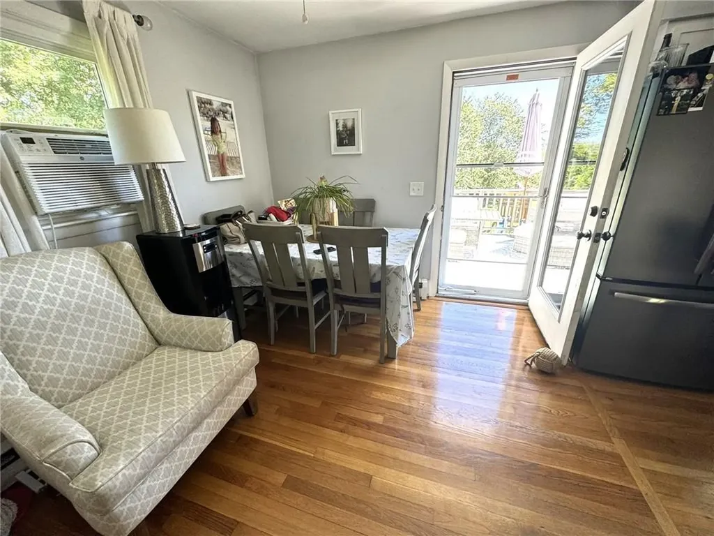 906 Mitchells Lane Middletown RI 02842