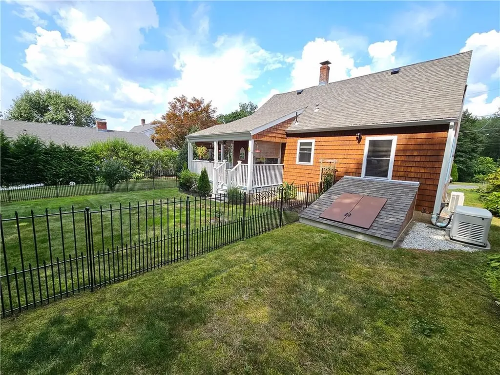 11 Welcome Road Smithfield RI 02917