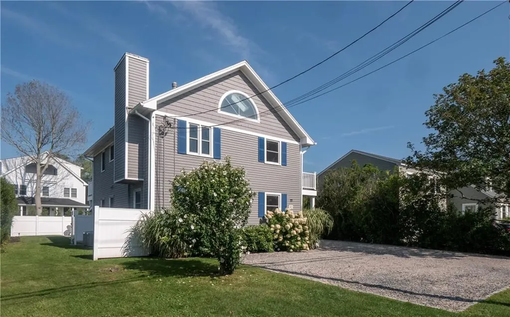 90 Wolcott Avenue Middletown RI 02842