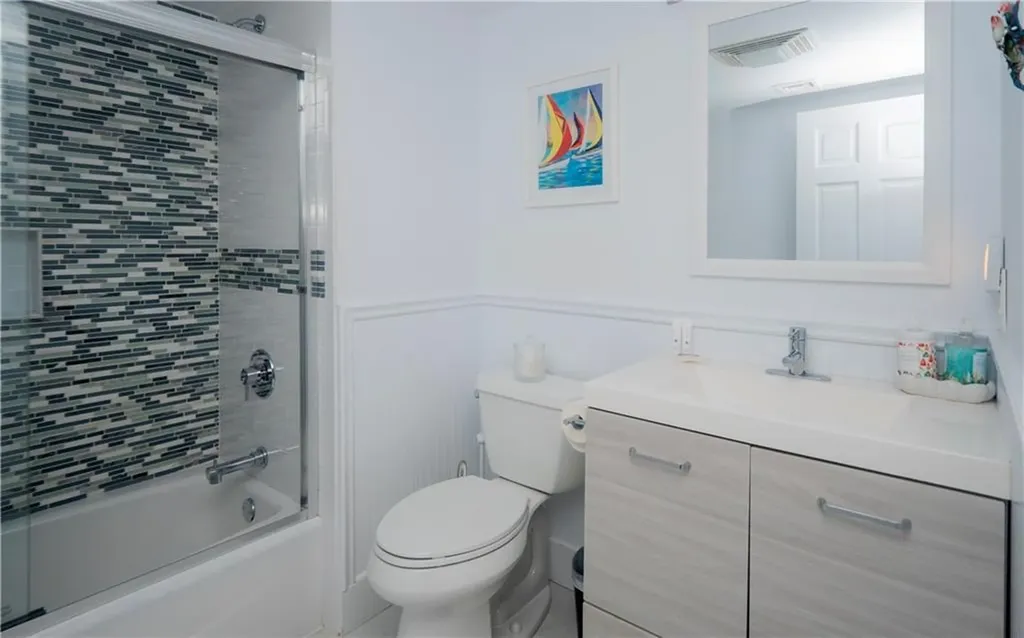 90 Wolcott Avenue Middletown RI 02842
