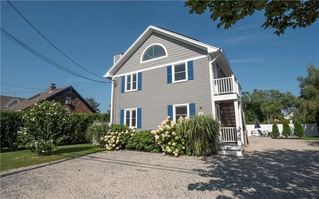 90 Wolcott Avenue Middletown RI 02842