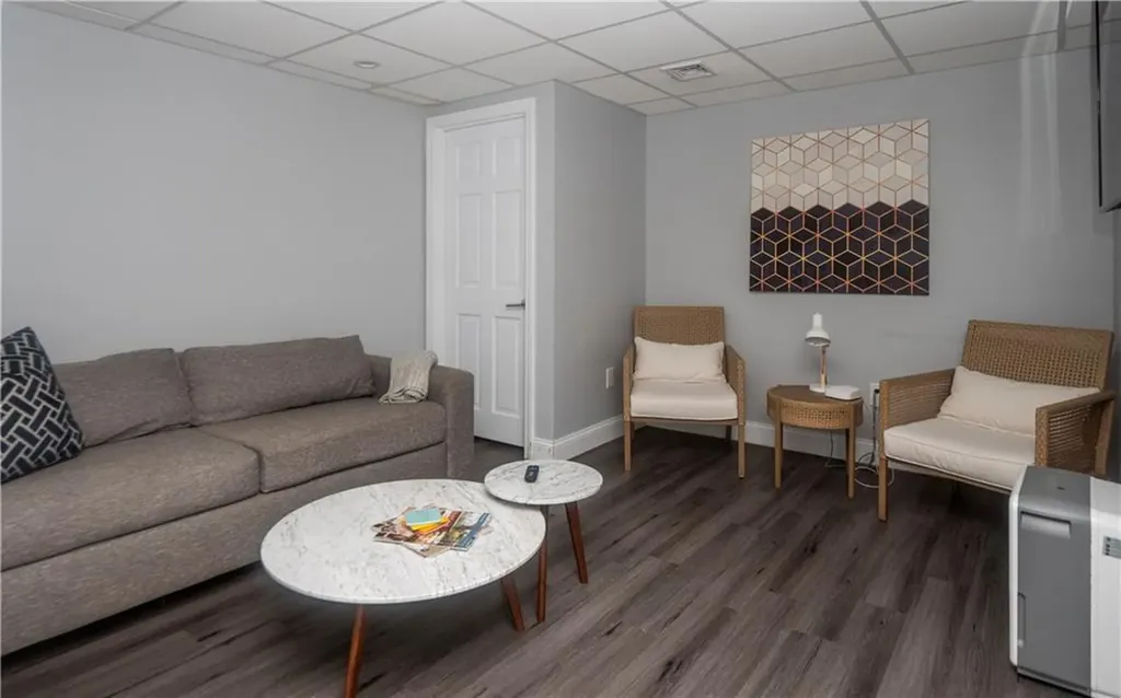 90 Wolcott Avenue Middletown RI 02842