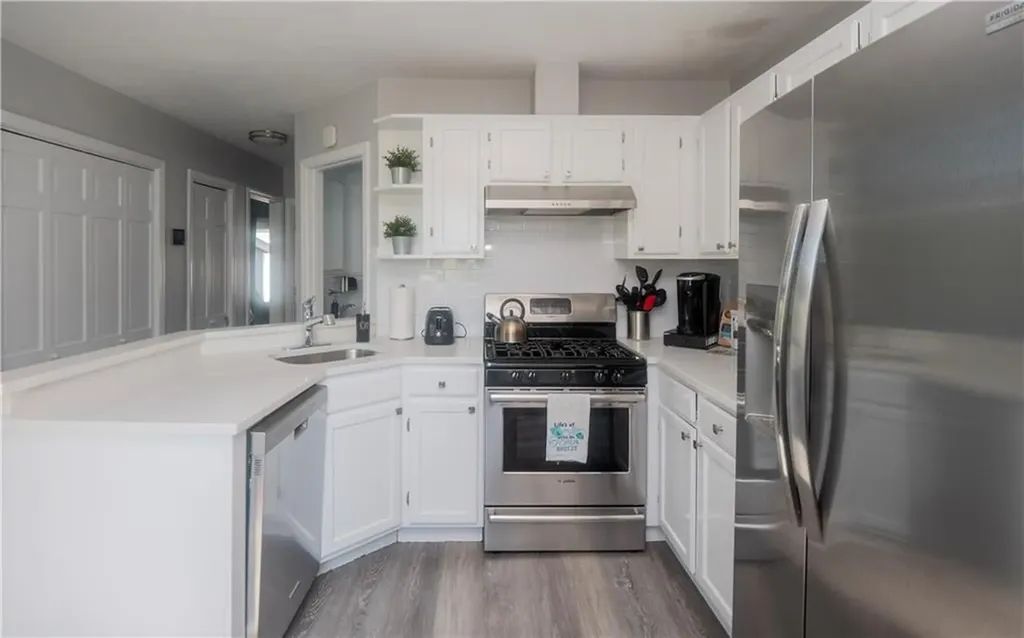 90 Wolcott Avenue Middletown RI 02842