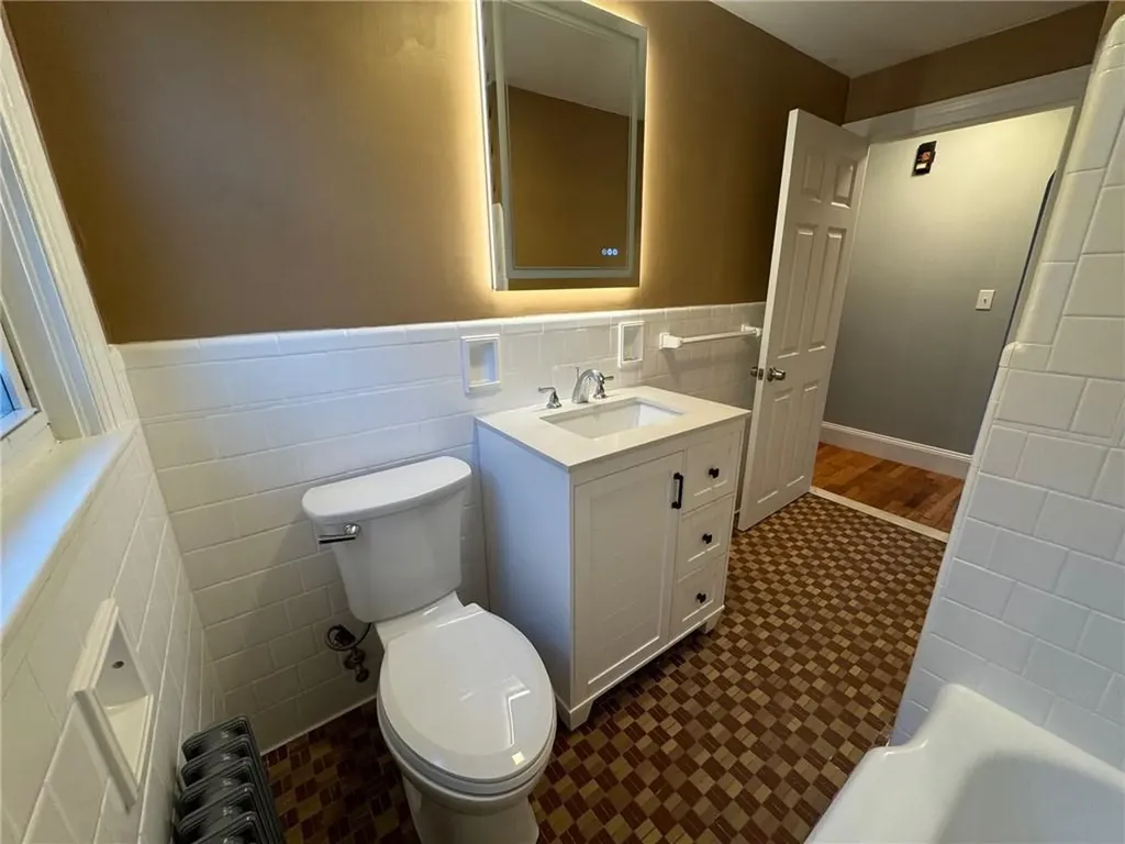 22 Appleton Street Cranston RI 02910