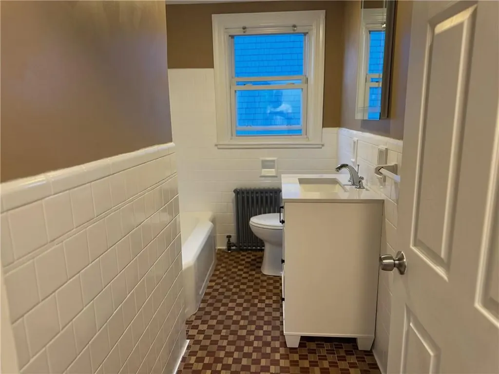 22 Appleton Street Cranston RI 02910